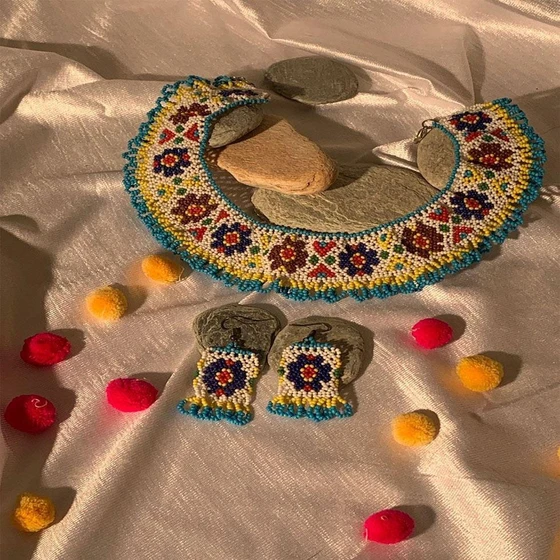 handmade-beaded-necklace-1.webp