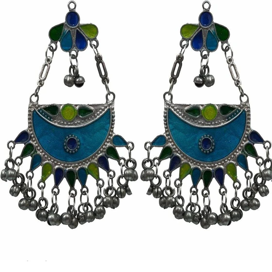 polished-fashion-earrings-2.webp