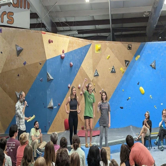 artificial-climbing-boulders-2.webp