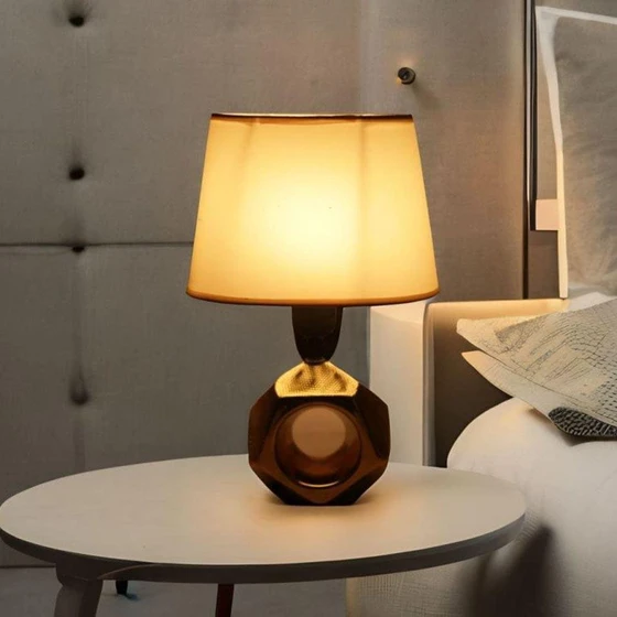 designer-table-lamp-1.webp