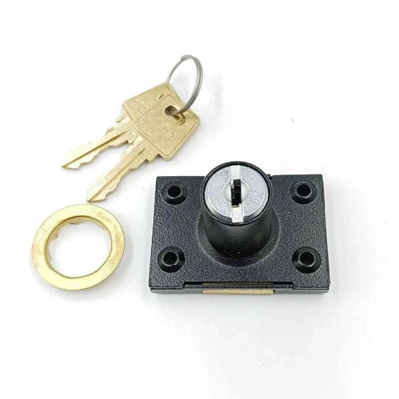 multi-lock-brass-keys-2.webp