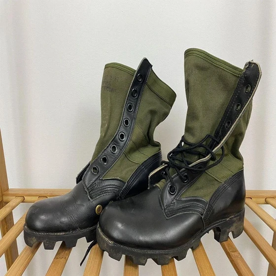 silicone-army-boots-2.webp