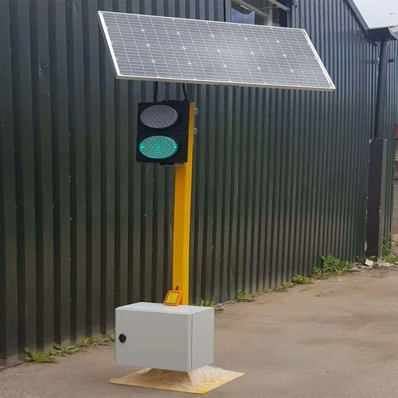 solar-traffic-light-2.webp