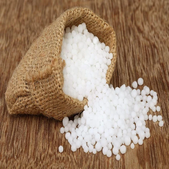 white-urea-fertilizer-2.webp