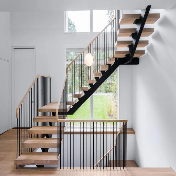 interior-staircase-handrails-2.webp