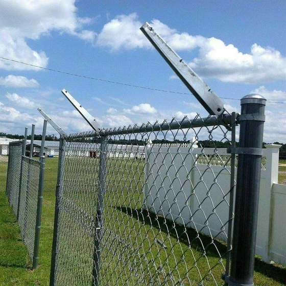 barbed-wire-fence-2.webp