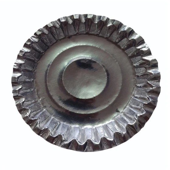 silver-disposable-plate-2.webp
