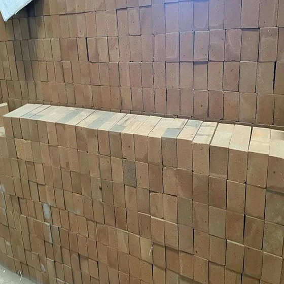 magnesite-refractory-bricks-2.webp