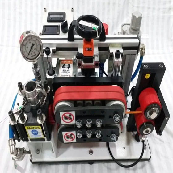 micro-fiber-cable-blowing-machine-2.webp