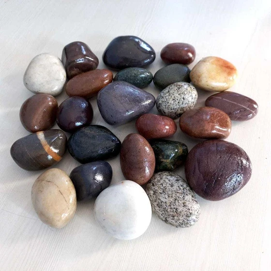polished-pebble-stone-2.webp