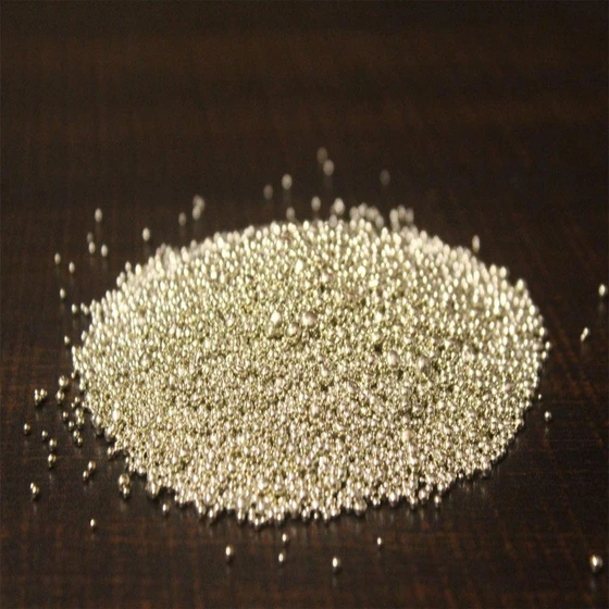 white-alloys-gold-2.webp
