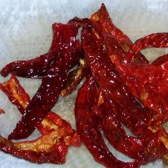 fried-red-chilli-2.webp