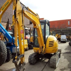 Plastic Mini Jcb, Lifting capacity and operating weight