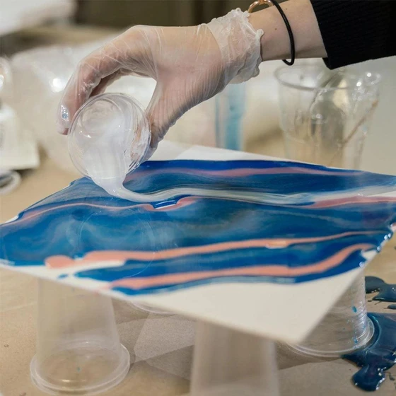 acrylic-epoxy-resin-2.webp