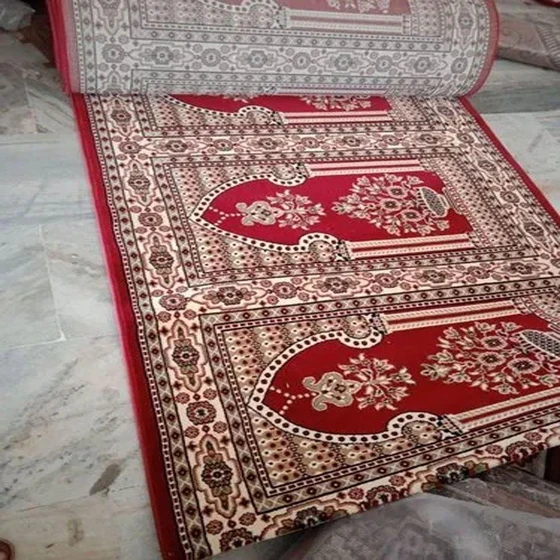 smooth-wool-mosque-carpet-soft-and-comfortable-2.webp