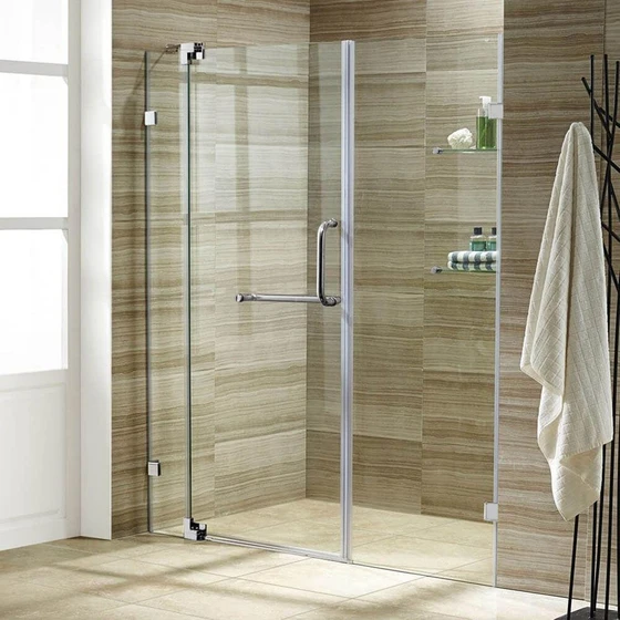 transparent-door-shower-2.webp