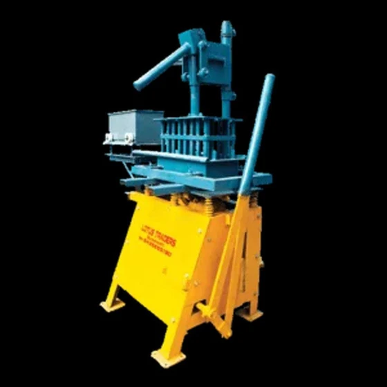 making-bricks-machine-2.webp