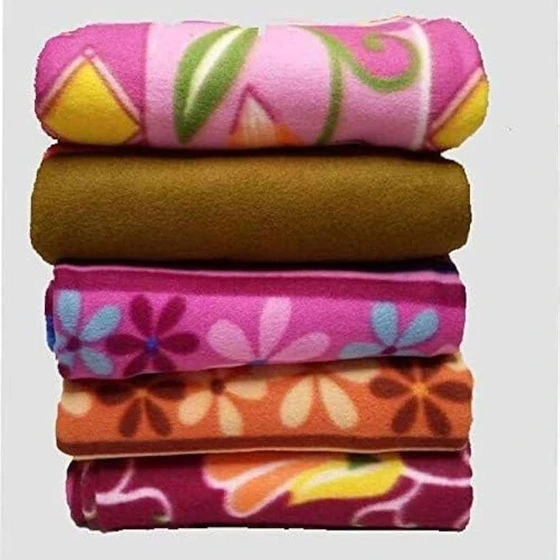 acrylic-donation-blankets-2.webp