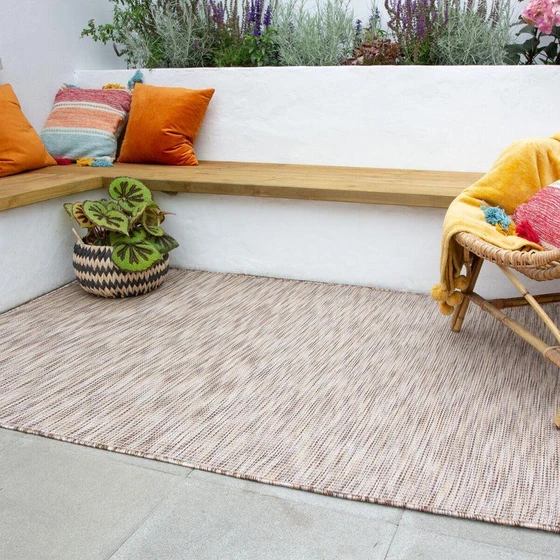 pile-zero-rugs-2.webp