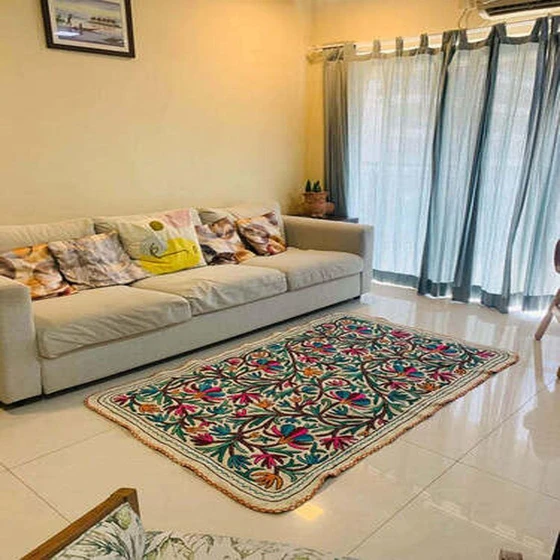 leather-handmade-carpet-2.webp