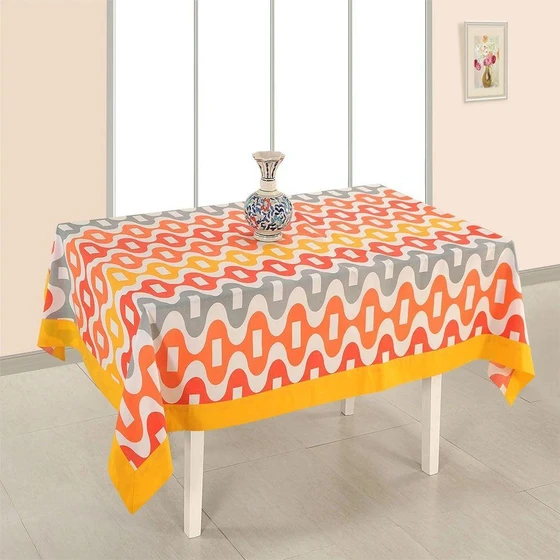 colorfast-table-linen-2.webp