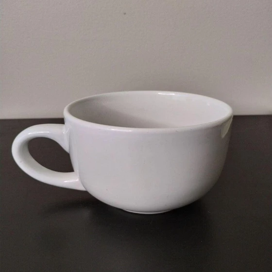 plain-coffee-mugs-2.webp