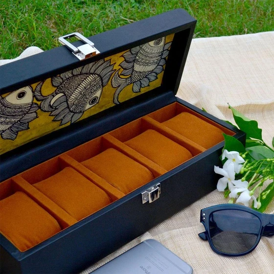 leather-watch-box-2.webp