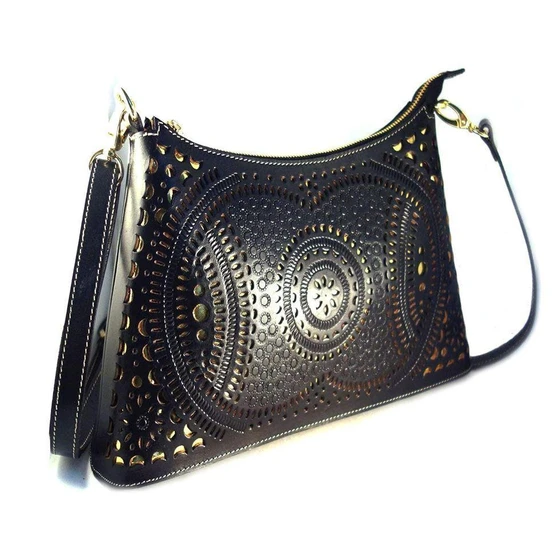 handmade-leather-bags-2.webp