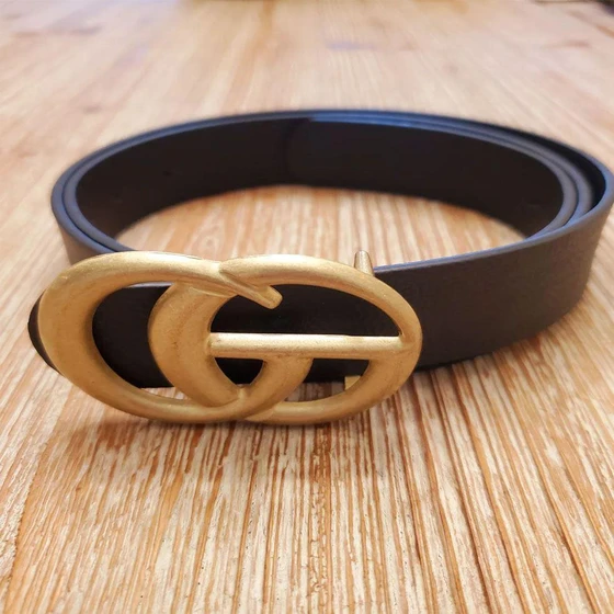 faux-leather-gold-belt-2.webp