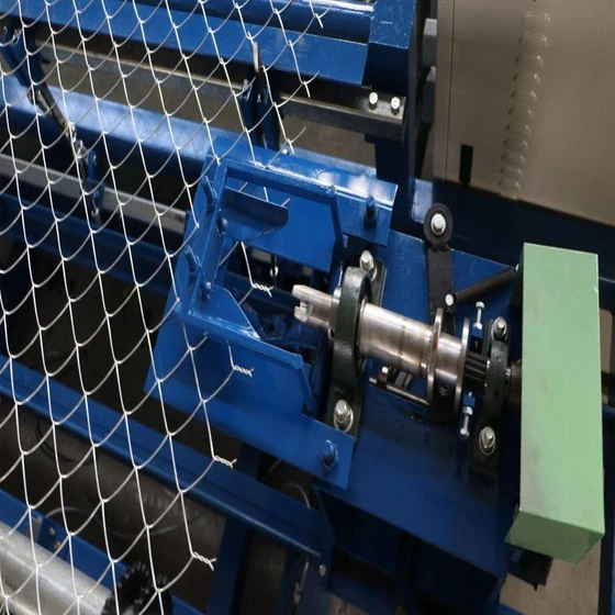 chain-link-fencing-machine-2.webp