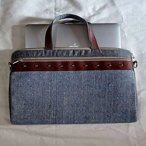 cotton-laptop-bag-2.webp