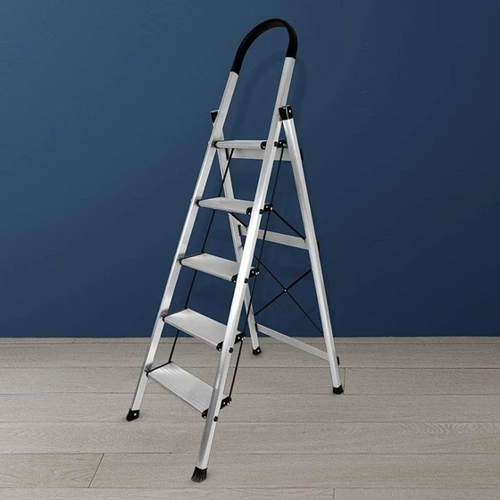 aluminium-silver-diamond-ladder-2.webp