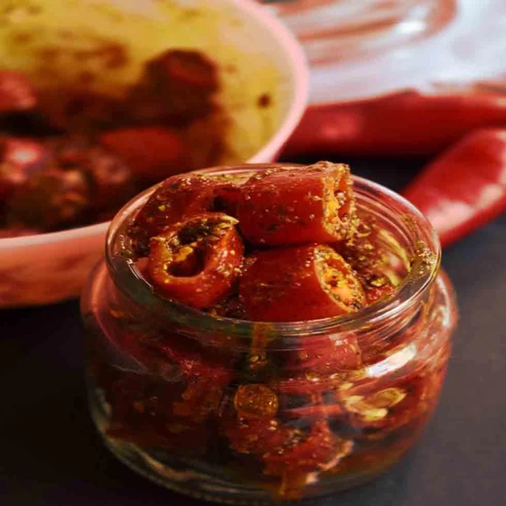 red-chilli-pickle-price.webp