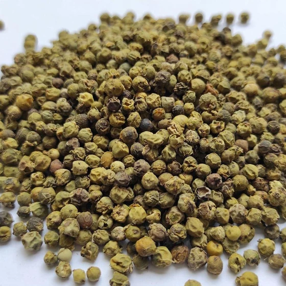 dried-green-pepper-2.webp