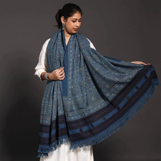 pure-woolen-shawl-2.webp