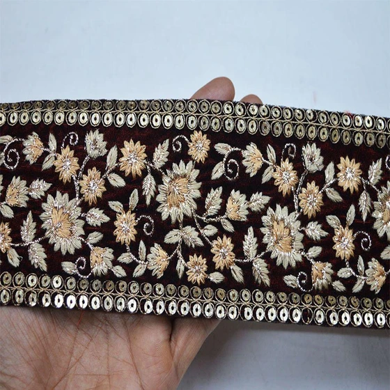 small-border-embroidered-fabric-2.webp