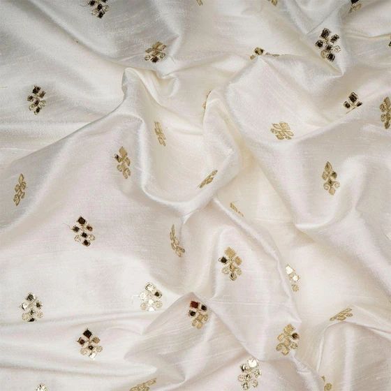 embroidered-crease-fabric-2.webp