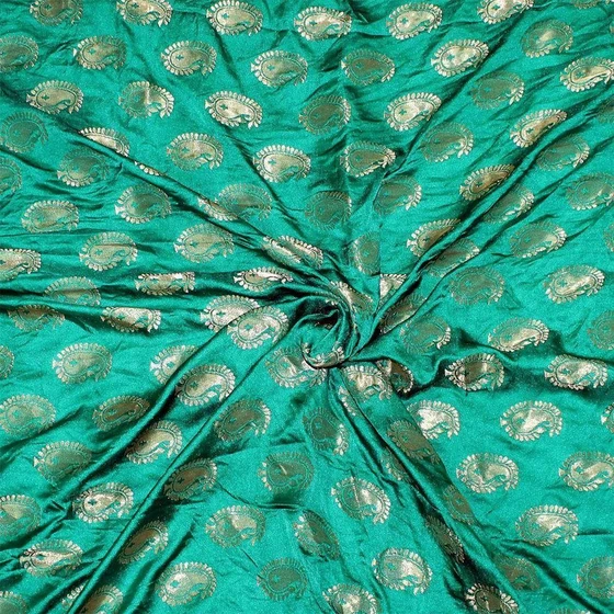 banarasi-brocade-fabric-2.webp