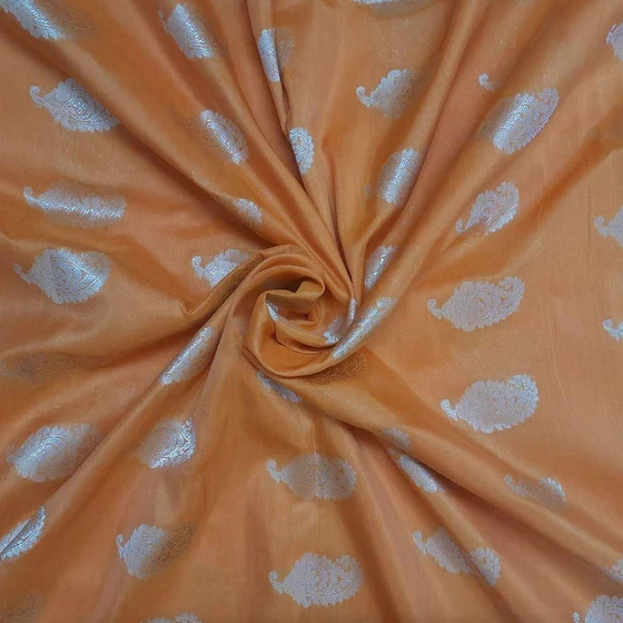 chanderi-buti-silk-fabric-2.webp