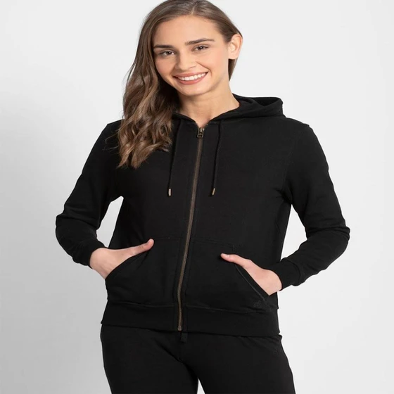 black-women-hoodie-2.webp