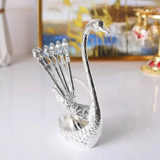swan-spoon-stand-2.webp