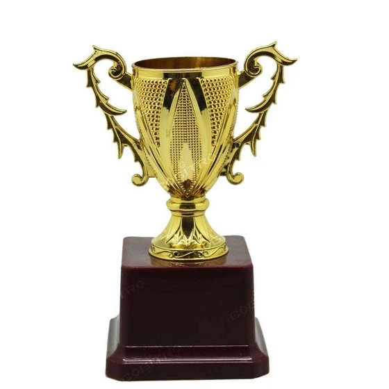 plastic-sports-trophy-2.webp
