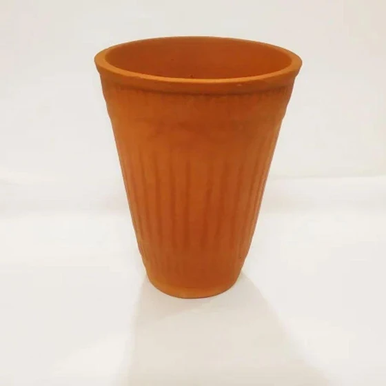 natural-clay-glass-2.webp