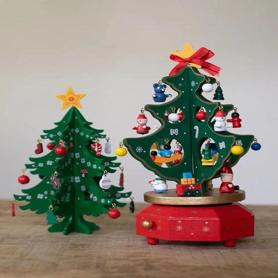 antique-wooden-christmas-tree-2.webp