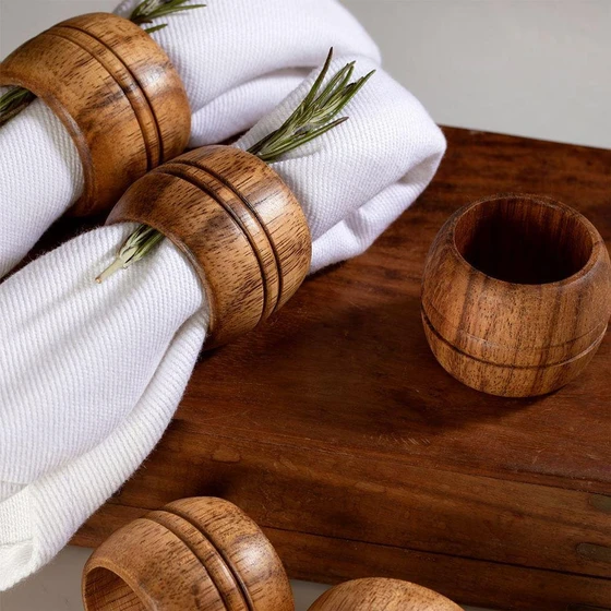 wooden-napkin-ring-1.webp