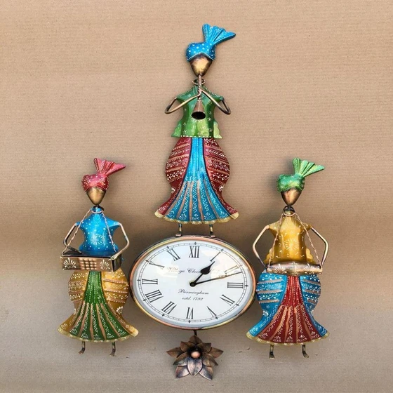 handcrafted-wall-clock-2.webp