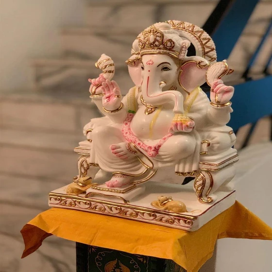ganesh-ji-marble-statue-2.webp