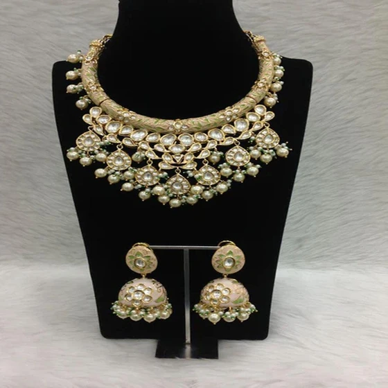fashion-kundan-jewellery-2.webp