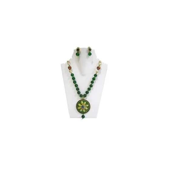 beads-fashion-jewellery-2.webp