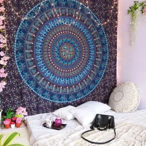 tapestries-wall-hangings-2.webp